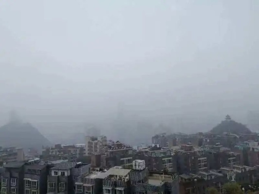 贵阳天气,一城山水一城雾 贵阳天气,一城山水一城雾